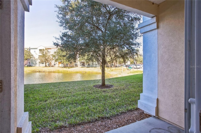 4991 Key Lime Dr Unit 104, Jacksonville, FL 32256 - view of grassy yard featuring a water view