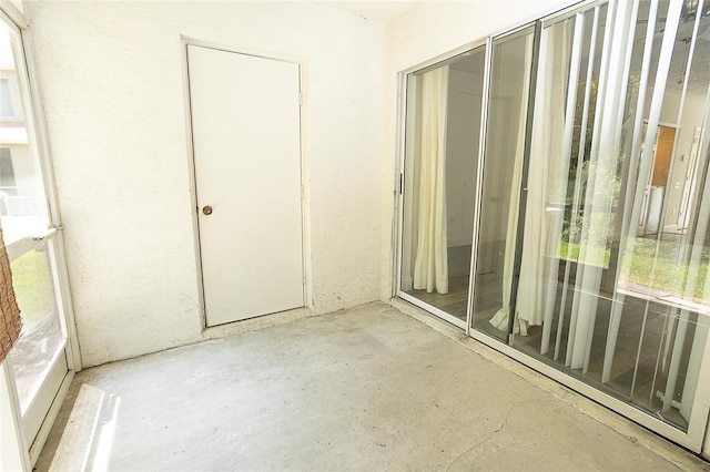 8545 Hunters Key Cir, Tampa, FL 33647 - view of unfurnished sunroom