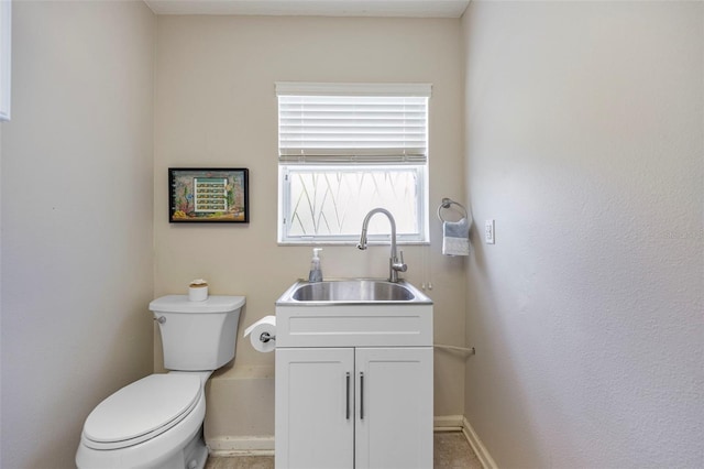 25942 Risen Star Dr, Wesley Chapel, FL 33544 - half bath with toilet and vanity