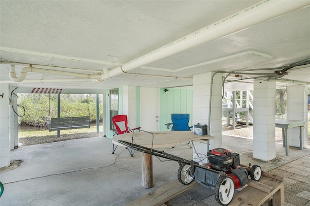 2220 S Coon Pt, Crystal River, FL 34429 - view of garage