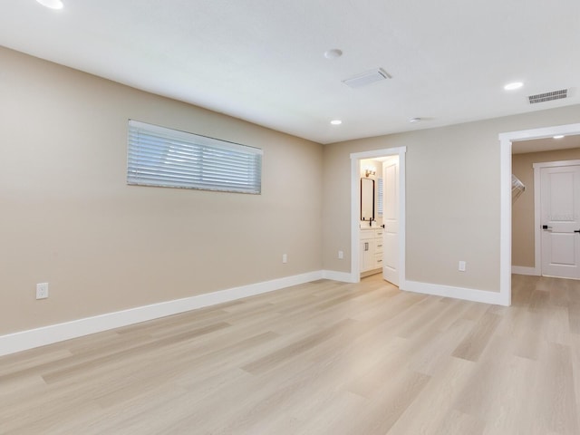 5470 Bayshore Dr, Seminole, FL 33772 - photo 24