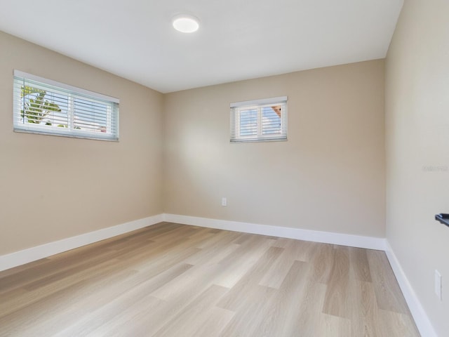 5470 Bayshore Dr, Seminole, FL 33772 - photo 34