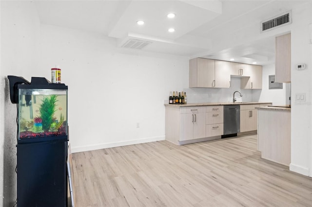 kitchen with dishwasher, light wood-style flooring, recessed lighting, backsplash, and baseboards