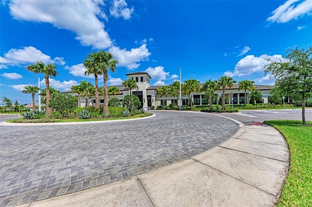 15525 Corona Del Mar Dr, Wimauma, FL 33598 - view of front of property with stucco siding