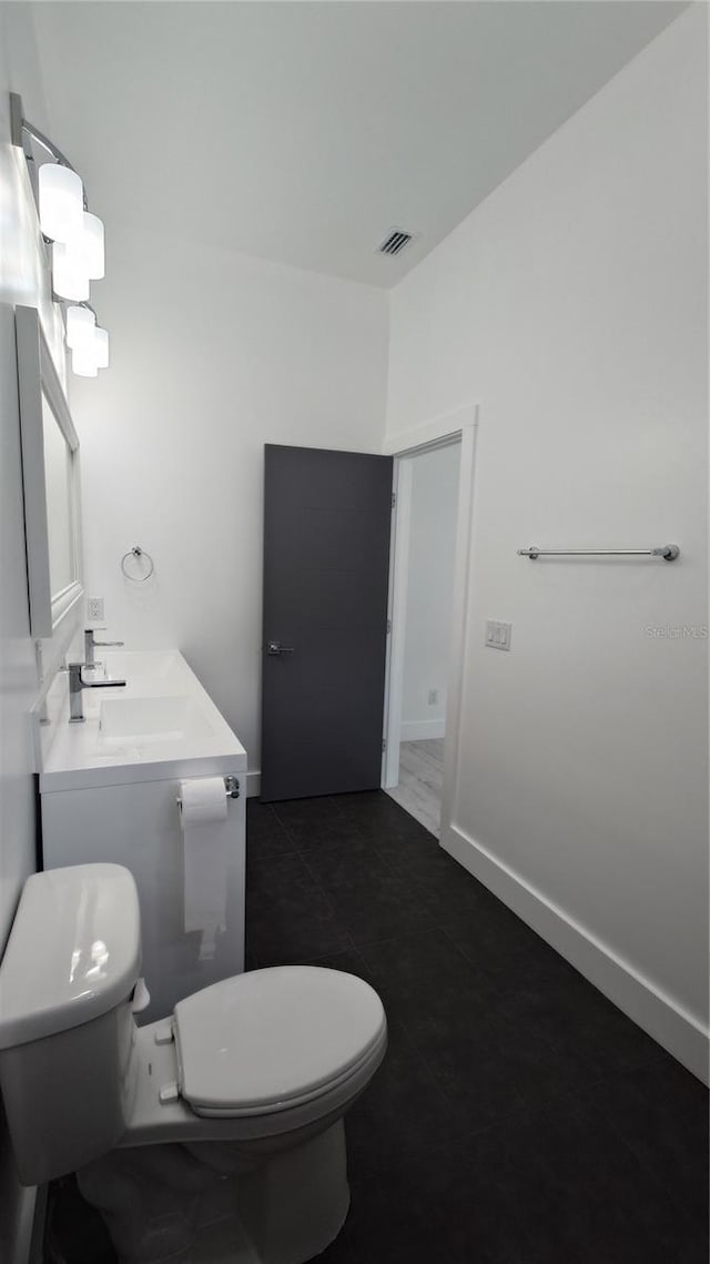 7013 N 15th St, Tampa, FL 33610 - half bath with toilet and vanity