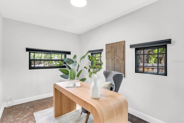 2859 Dartmouth Ave N, Saint Petersburg, FL 33713 - office area featuring baseboards