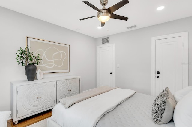 2859 Dartmouth Ave N, Saint Petersburg, FL 33713 - bedroom with wood finished floors, recessed lighting, and a ceiling fan