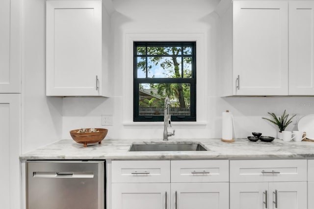2859 Dartmouth Ave N, Saint Petersburg, FL 33713 - bar area with a sink and dishwasher