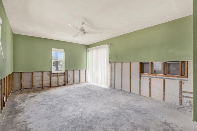 11628 Grove St, Seminole, FL 33772 - empty room featuring a ceiling fan