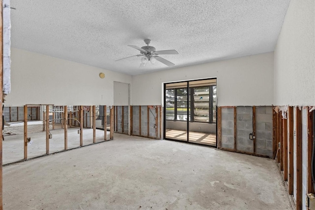 4274 Deleon Dr, Hernando Beach, FL 34607 - unfurnished room with a ceiling fan and a textured ceiling