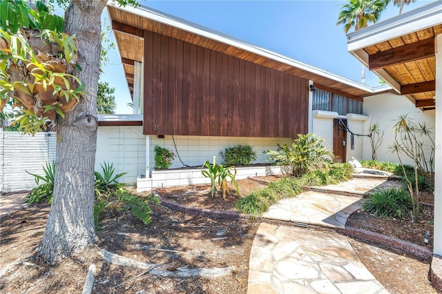 31 Dolphin Dr, Treasure Island, FL 33706 - view of property exterior