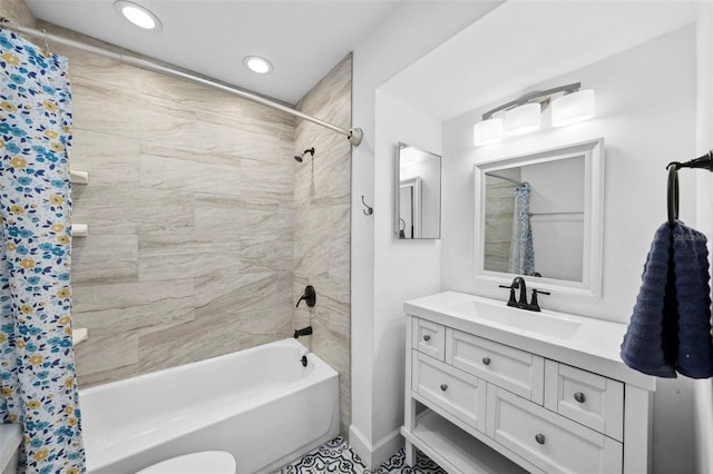 3102 W Horatio St Unit 13, Tampa, FL 33609 - full bath featuring shower / bath combination with curtain, vanity, recessed lighting, and baseboards