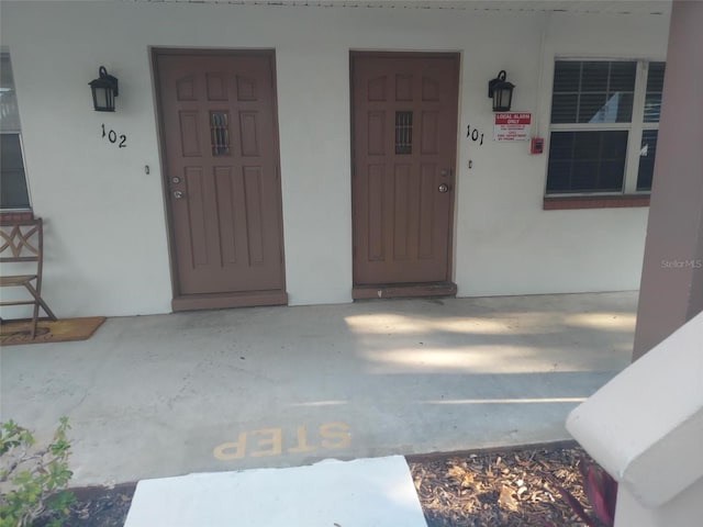 650 Pinellas Point Dr S Unit 101, Saint Petersburg, FL 33705 - photo 1