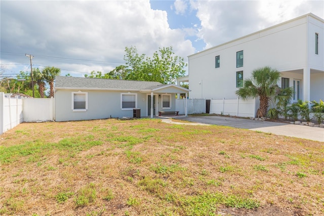 4714 W Lawn Ave, Tampa, FL 33611 - photo 2