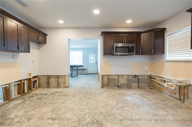 4714 W Lawn Ave, Tampa, FL 33611 - photo 8