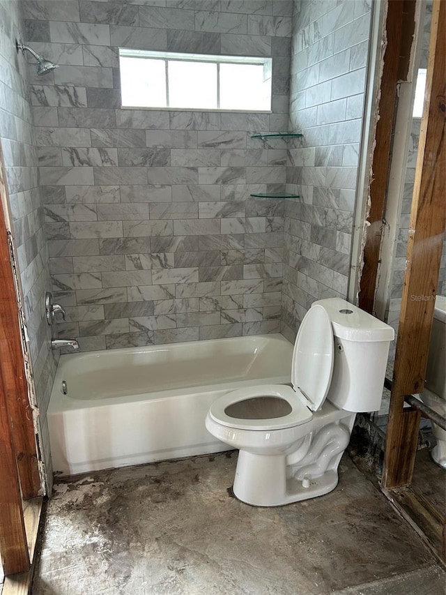 844 Bruce Ave, Clearwater Beach, FL 33767 - full bathroom featuring toilet and shower / bath combination