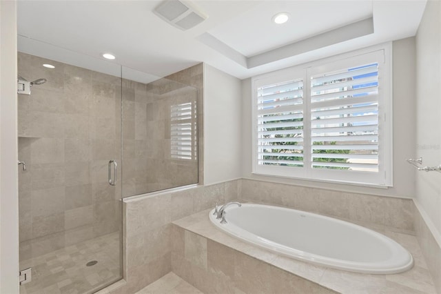 300 Beach Dr NE Unit 401, Saint Petersburg, FL 33701 - full bath featuring a garden tub, a shower stall, and recessed lighting