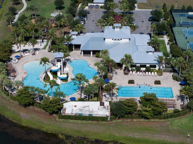 5547 Silver Sun Dr, Apollo Beach, FL 33572 - bird's eye view of a pool area