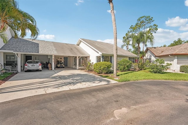 1613 Comfy Ct, Sun City Center, FL 33573 - photo 2