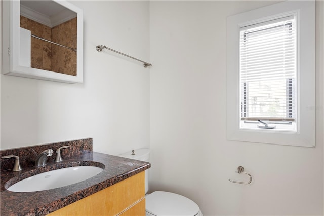 512 S Glen Ave, Tampa, FL 33609 - bathroom with vanity and toilet