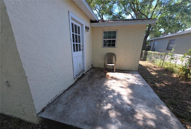4607 N 35th St, Tampa, FL 33610 - view of patio featuring fence