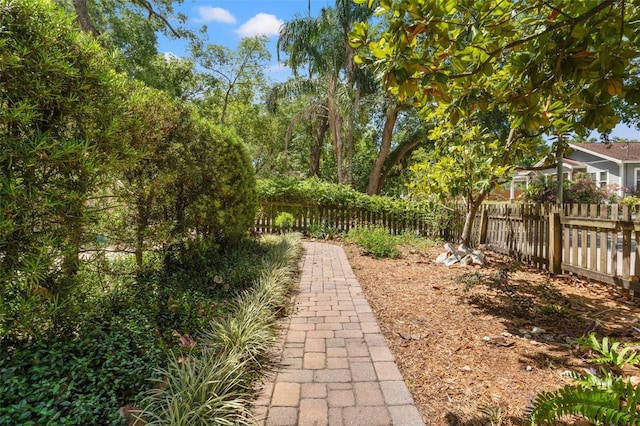1001 E Crawford St, Tampa, FL 33604 - view of yard with fence