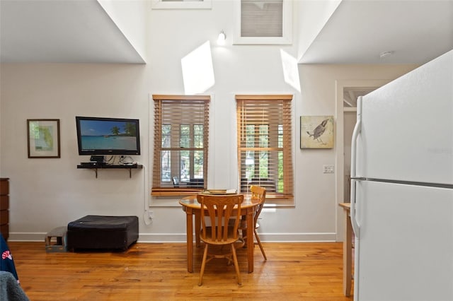 1001 E Crawford St, Tampa, FL 33604 - dining area featuring light wood finished floors and baseboards