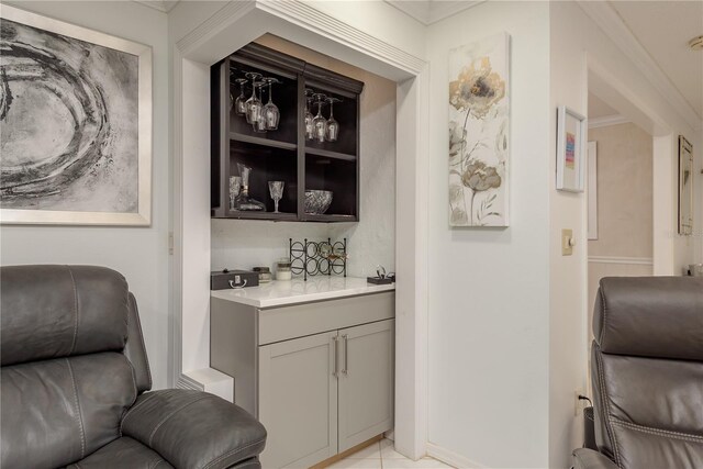 3071 Bolt Dr, Palm Harbor, FL 34685 - bar area with crown molding