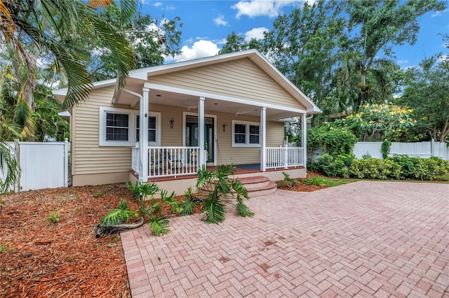 546 26th Ave N, Saint Petersburg, FL 33704 - photo 2