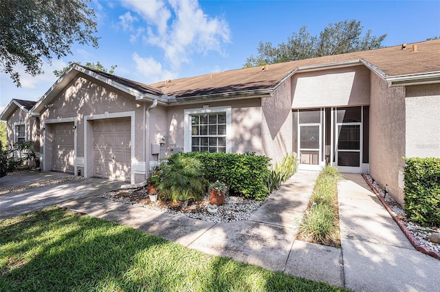 35229 Janine Dr, Zephyrhills, FL 33541 - photo 3