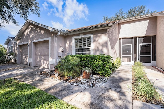 35229 Janine Dr, Zephyrhills, FL 33541 - photo 4