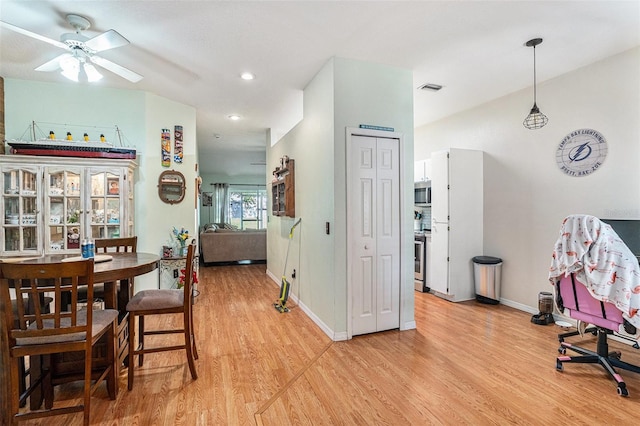 35229 Janine Dr, Zephyrhills, FL 33541 - photo 8