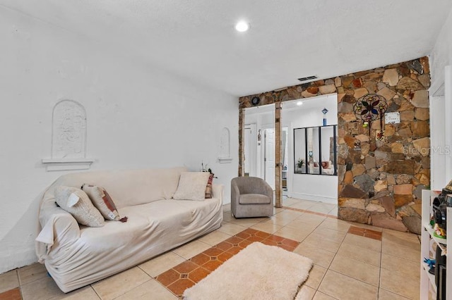 536 Ave G SE, Winter Haven, FL 33880 - living room featuring tile patterned flooring