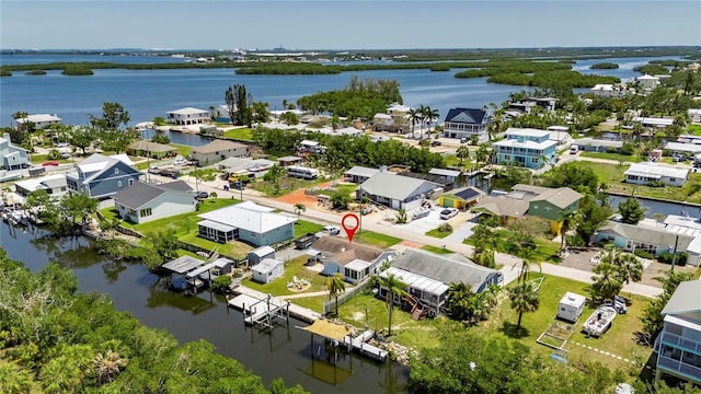 825 Seabreeze Dr, Ruskin, FL 33570 - aerial view of residential area featuring a nearby body of water