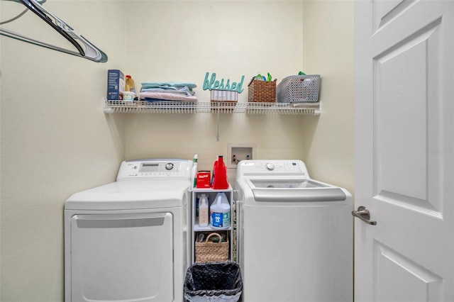 8504 Tidal Bay Ln, Tampa, FL 33635 - clothes washing area featuring washer and clothes dryer