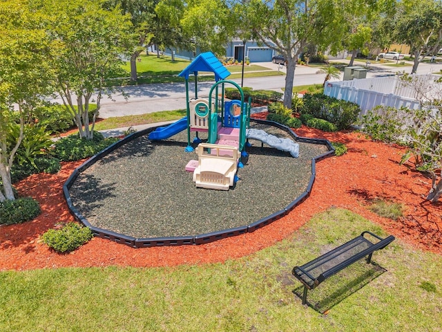 8504 Tidal Bay Ln, Tampa, FL 33635 - community jungle gym with fence