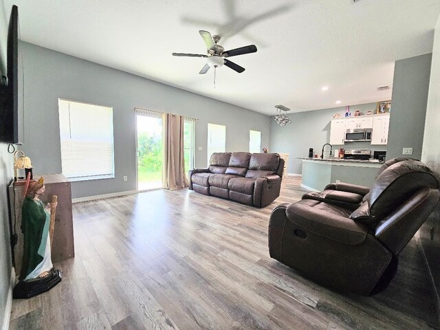 37230 Poinsettia Ave, Dade City, FL 33525 - photo 18