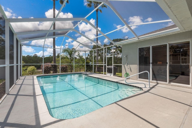 6129 Schalekamp Dr, Spring Hill, FL 34609 - swimming pool with a patio area and a lanai