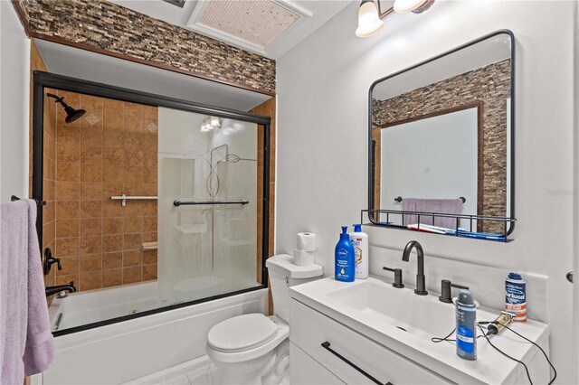 3104 Apricot St, Seffner, FL 33584 - bathroom featuring vanity, toilet, and enclosed tub / shower combo