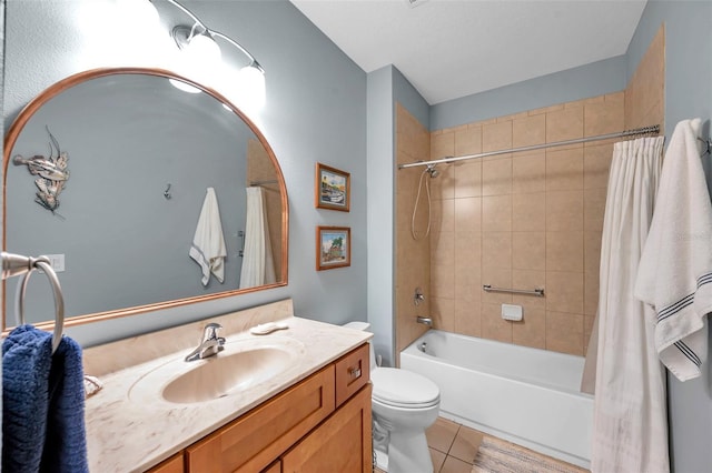 4717 Osprey Ridge Cir, Palm Harbor, FL 34684 - bathroom featuring vanity, tile patterned flooring, and shower / bath combo