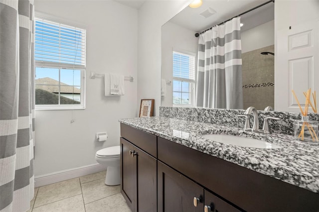 1844 Odiorne Point Ln, Wesley Chapel, FL 33543 - full bath with tile patterned flooring, baseboards, toilet, vanity, and a shower with curtain