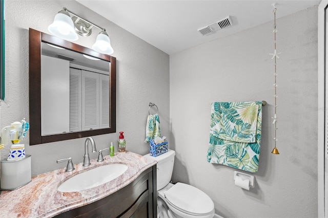 9209 Seminole Blvd Unit 156, Seminole, FL 33772 - bathroom with toilet and vanity
