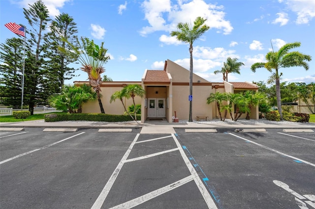 9209 Seminole Blvd Unit 156, Seminole, FL 33772 - view of building exterior with uncovered parking