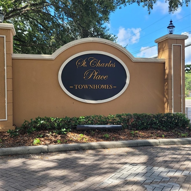 10850 Lake Saint Charles Blvd, Riverview, FL 33578 - view of community / neighborhood sign