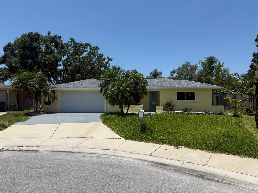 1812 Hibiscus Ct S, Oldsmar, FL 34677 - photo 1
