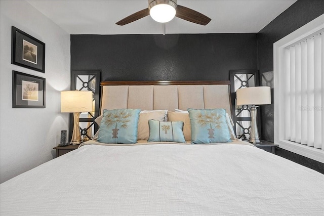 bedroom with a ceiling fan