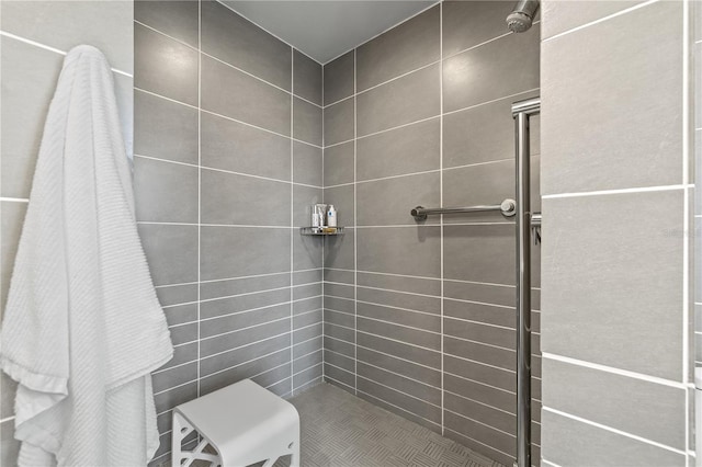 205 5th Ave N Unit 501, Saint Petersburg, FL 33701 - bathroom with tiled shower