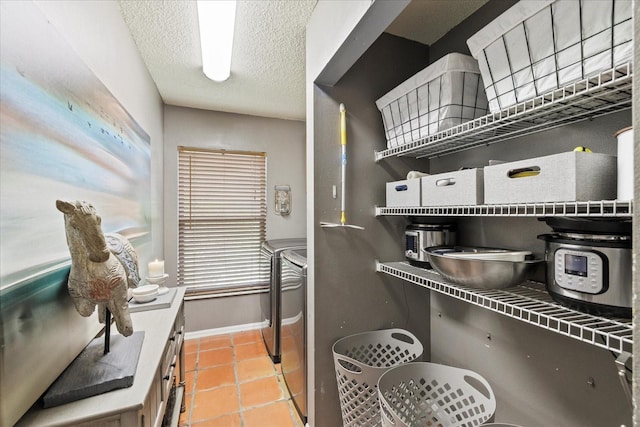 1914 Elk Spring Dr, Brandon, FL 33511 - storage area featuring independent washer and dryer