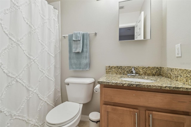 4528 Winding River Way, Land O Lakes, FL 34639 - bathroom featuring toilet, vanity, and curtained shower