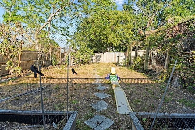 view of fenced backyard